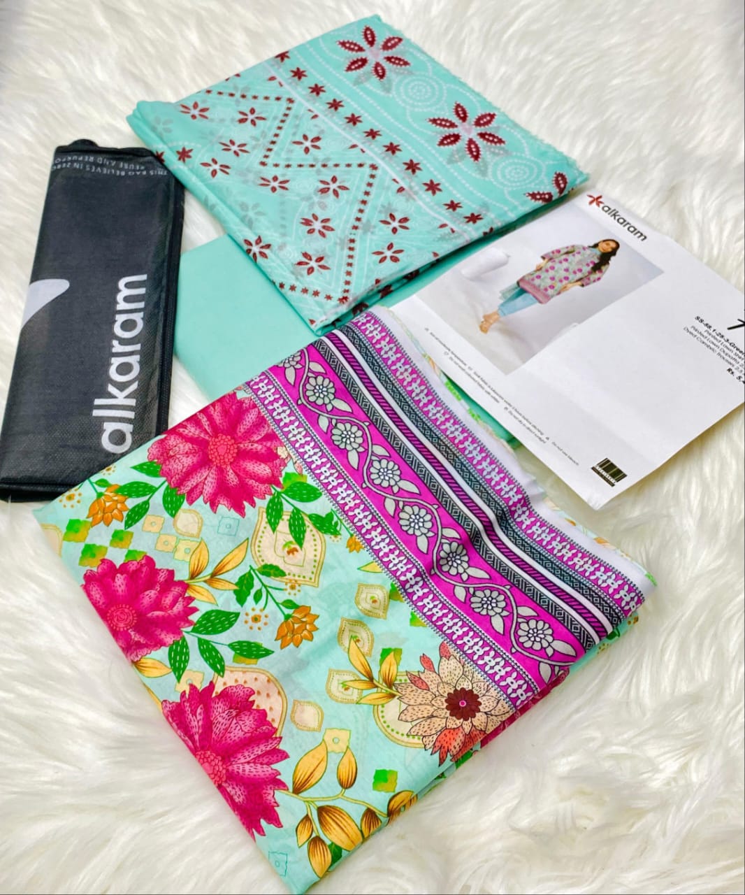 ALKARAM LAWN 3PC COLLECTION NEW VOLUME FALL (s9c)