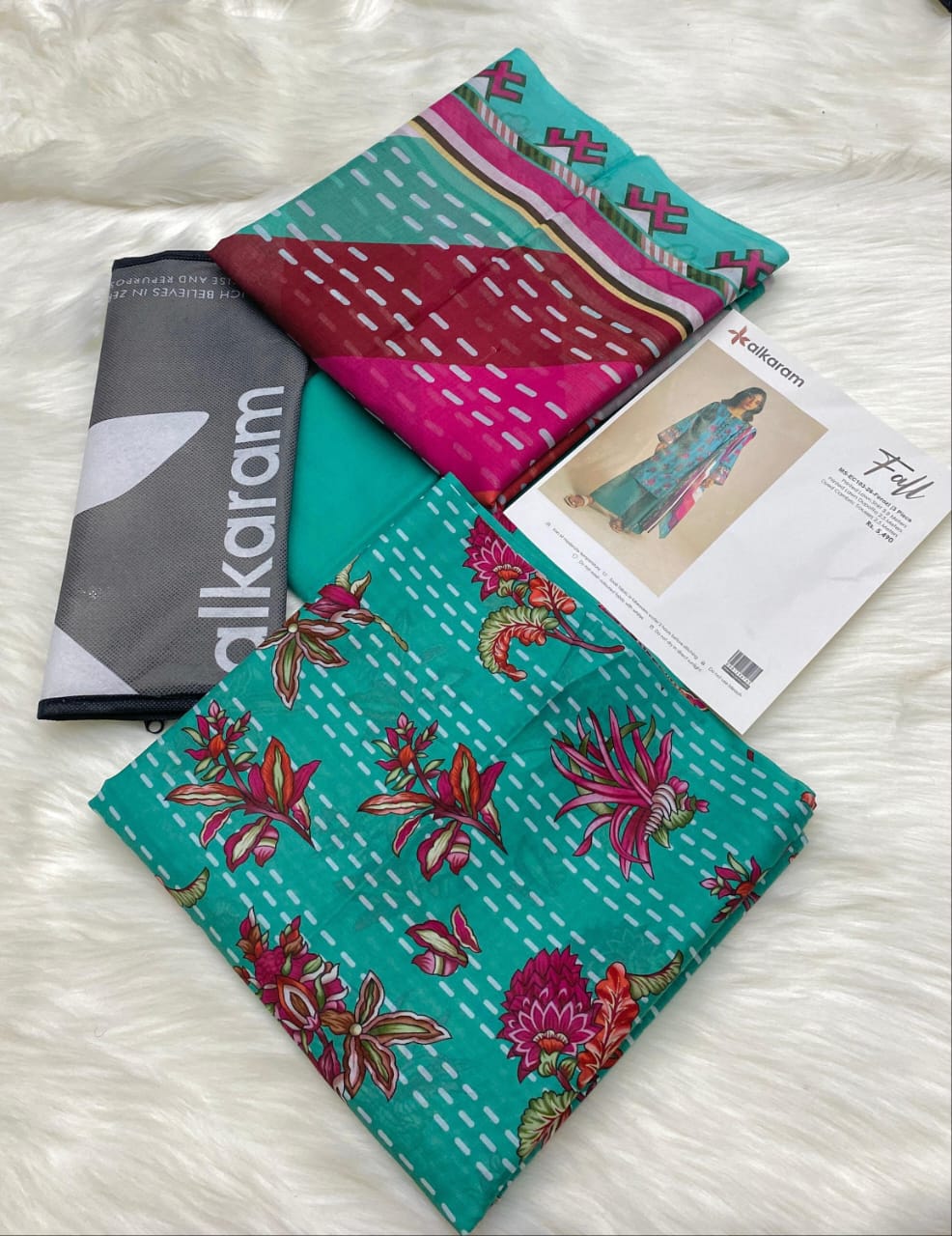 ALKARAM LAWN 3PC COLLECTION NEW VOLUME FALL (s9c)